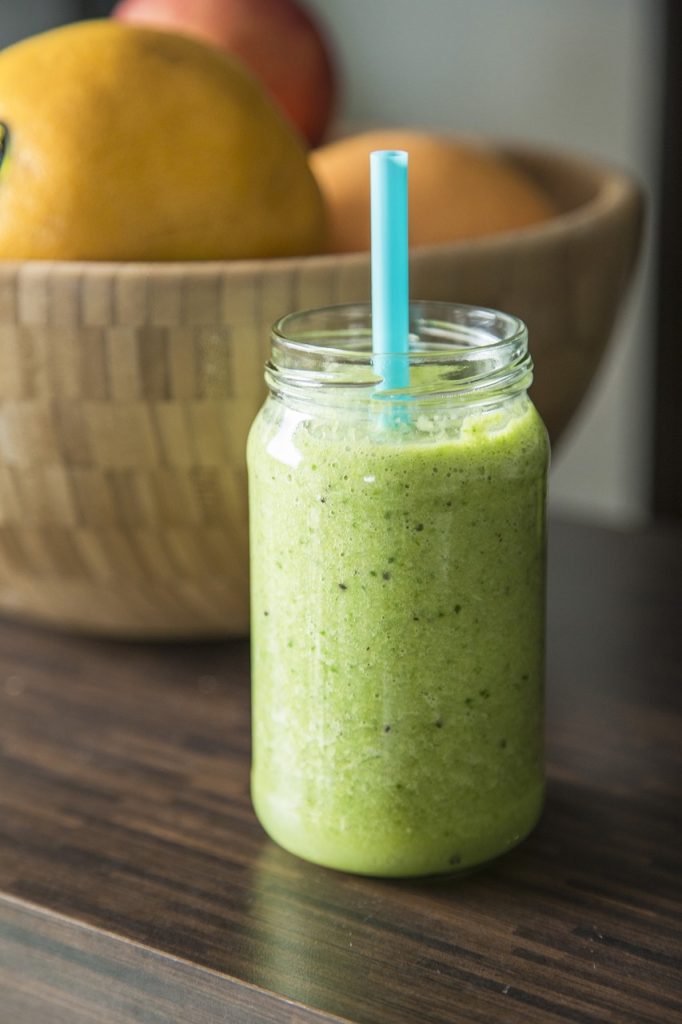 Smoothie Vert Détoxifiant : Purifiez Votre Corps Naturellement